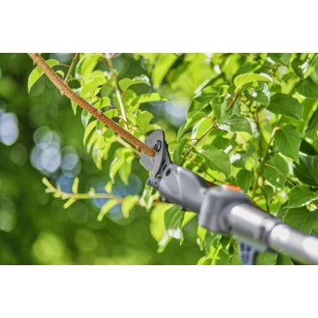 Gardena 18V Telescopische Takkenschaar 2,5m (P4A) (zonder Accu) - Afbeelding 5